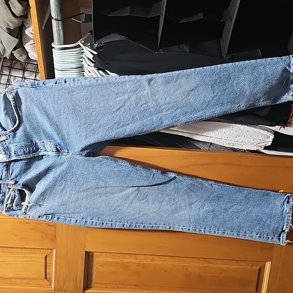 Agolde Riley Crop - Picture 2 of 6